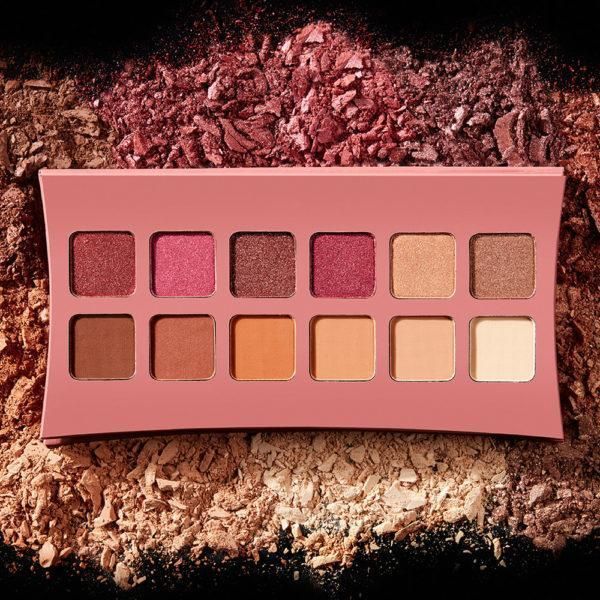Палетка тіней Illamasqua Unveiled Artistry Eye Shadow Palette 12 х 1 г 1924830000 фото